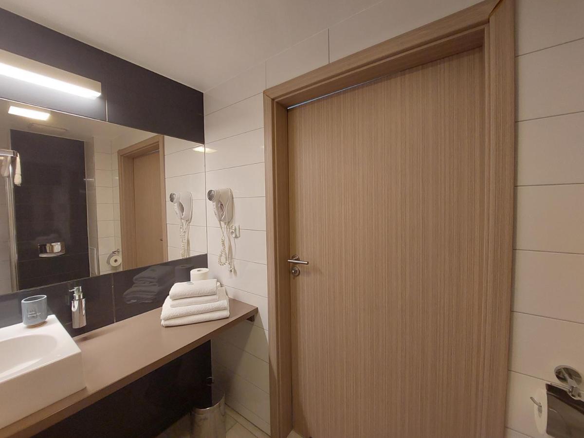 Apartament Sienna Czarna Gora Ischgl 18 Dış mekan fotoğraf